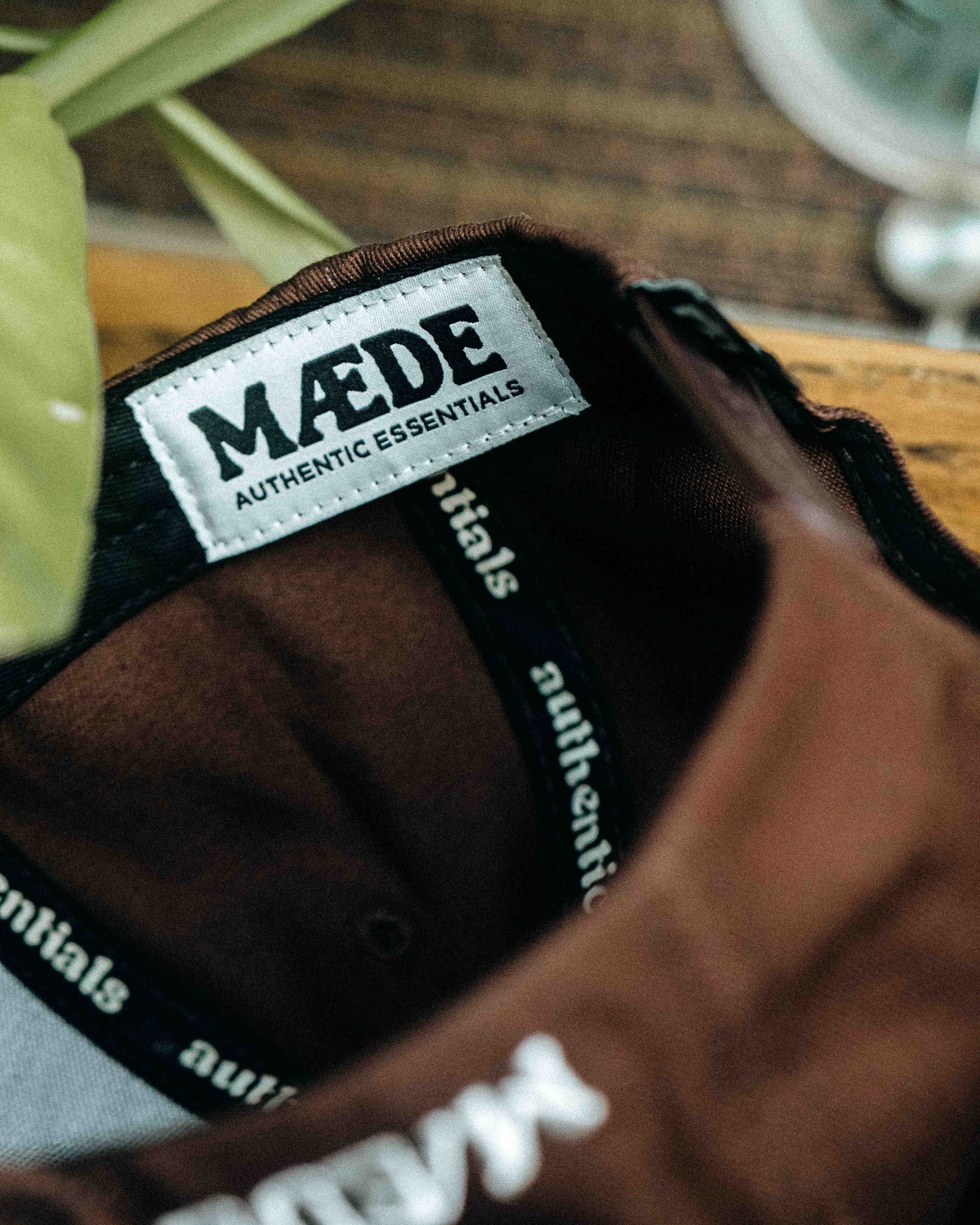 Essential Cap - Minimalist // Walnut Solid