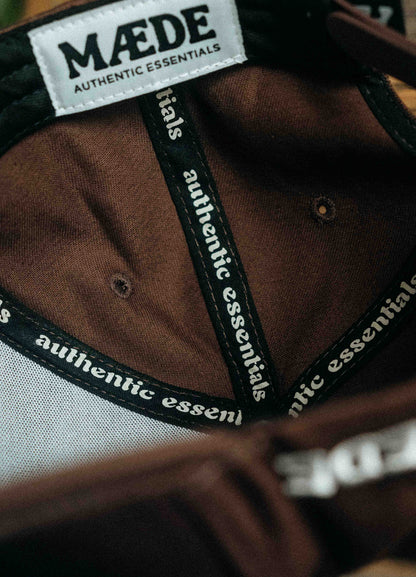 Essential Cap - Minimalist // Walnut Solid